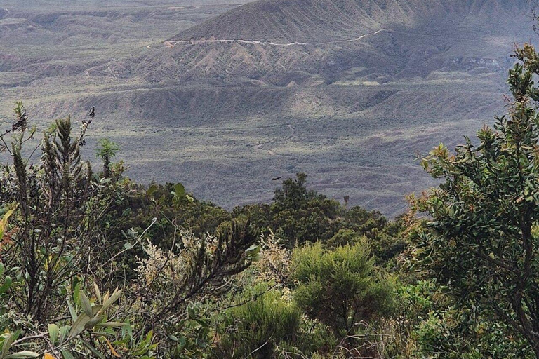 Nairobi: Mount Longonot Hike & Scenic Rift Valley Views Tour