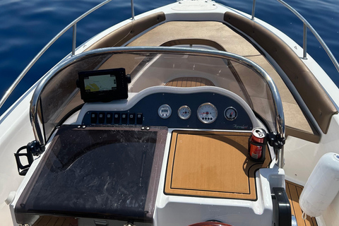 Marseille: Rent a private boat with a skipper private boat trip to calanques du frioul