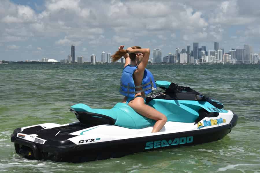 Miami: Das beste Parasailing- und Jetski-Abenteuer. Foto: GetYourGuide