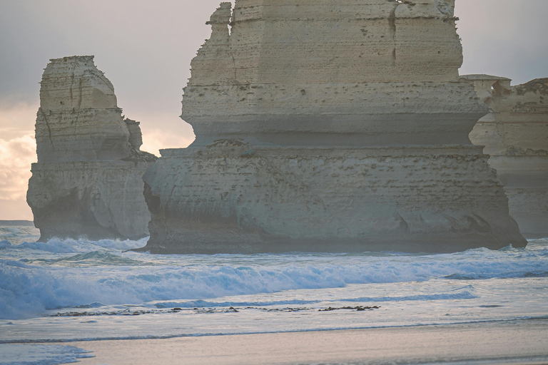 GREAT OCEAN ROAD [5 PPL ONLY] Skilled photographer guide 12 APOSTLE GREAT OCEAN ROAD [5 PPL ONLY] 6 HRS FREE TIME