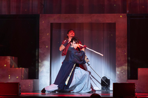 Tokyo: Non-Verbal Samurai Swordplay & Taiko Drum Show Ishizu no Hibiki Show Ticket