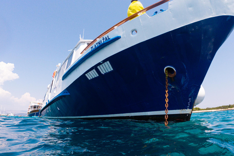 Trogir: Naufragio - Tour en barco con todo incluido por la Laguna AzulTrogir: Crucero Naufragio-Laguna Azul-Eslatina Todo Incluido