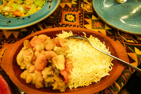 Flavors of Baku: Guided Food Tasting Tour with Tea Session