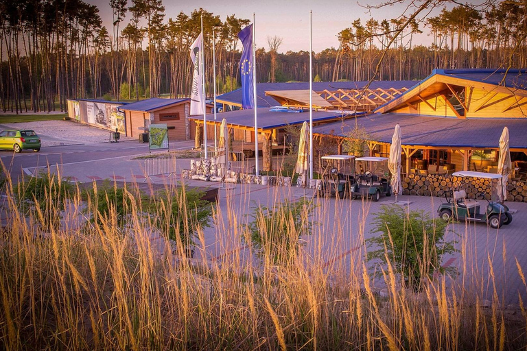 من براتيسلافا: العب الجولف في سلوفاكيا - شامل كليًا