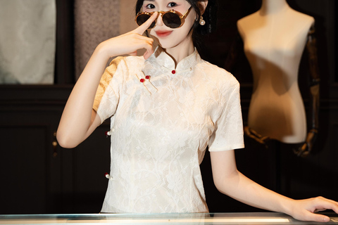 Wuhan: Yellow Crane Tower, East Lake & Hankow Tour