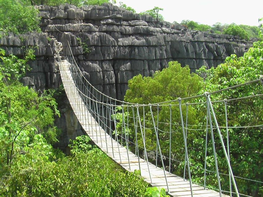 From Antananarivo 8 days Menabe tour to Morondava Tsingy