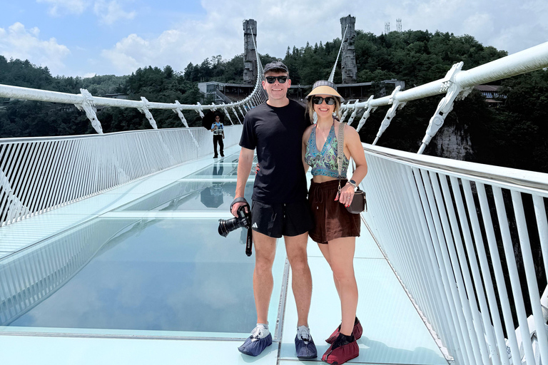Private Tour Guide Service with Commentary in Zhangjiajie Private Guide (Spanish) – Per Day