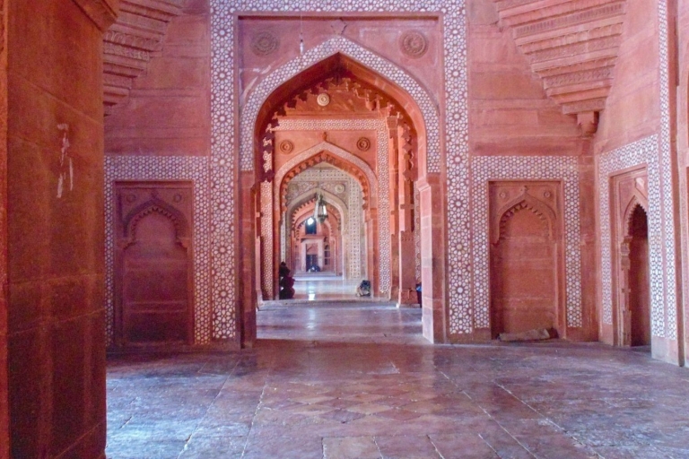 Jednodniowa wycieczka bez kolejki do Taj Mahal i fortu AgraWycieczka wyłącznie z samochodem i przewodnikiem
