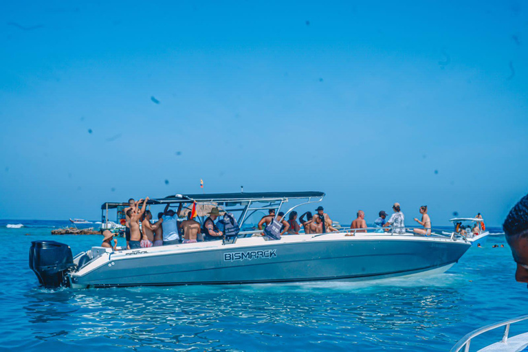 Cartagena : Excursion en bateau sur l&#039;île de Cholon et fête avec DJ + déjeuner