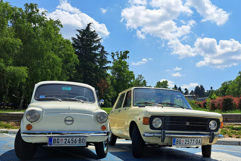 Musée Tito et montagne Avala avec voiture rétro