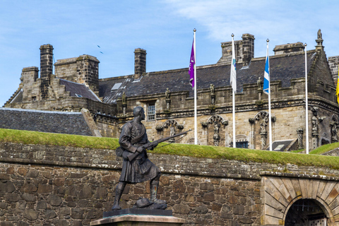 Stirling: Stirling Castle Entry Ticket & City Audio Guide