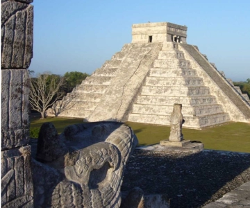 Cancun: Tour Chichen Itza, Valladolid & Cenote with lunch