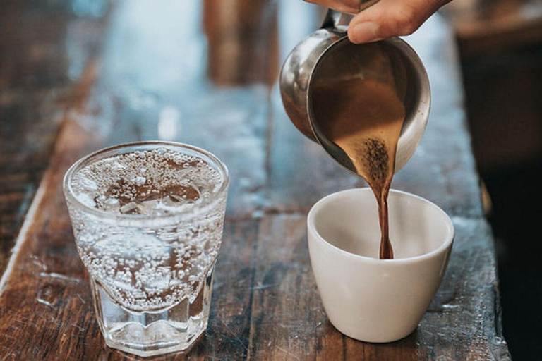 Thessaloniki: Greek Coffee Reading & Tasseography Experience