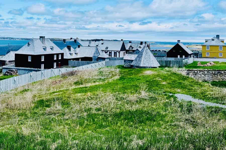 Ab Hafen Sydney: Festung von Louisbourg & Leuchtturm-Tour. Foto: GetYourGuide Ab Hafen Sydney: Festung von Louisbourg & Leuchtturm-Tour. Foto: GetYourGuide