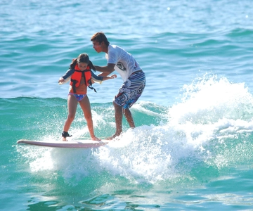 Cocoa Beach: Surfinglektioner och uthyrning av brädor