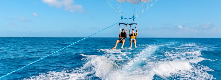 Mascate : aventure en parachute ascensionnel au-dessus de la mer d'Oman
