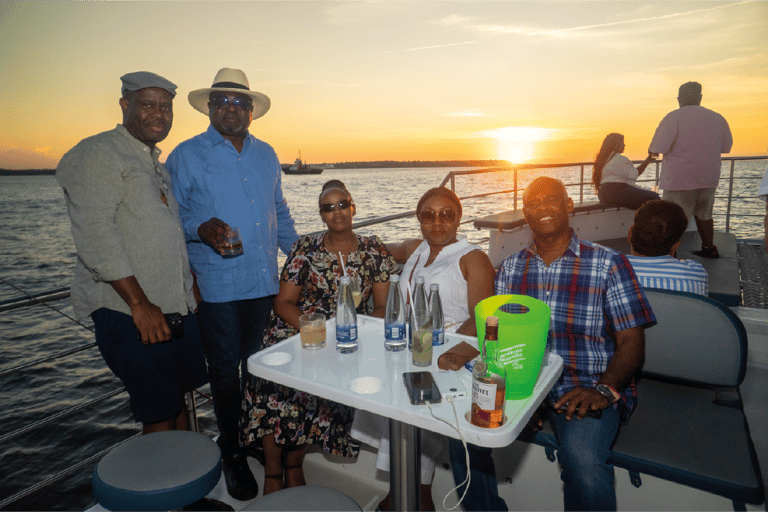Cartagena: Sunset on Cartagena Bay aboard the Flamante Catamaran Cartagena: Sunset over Cartagena Bay aboard the Flamante Catamaran