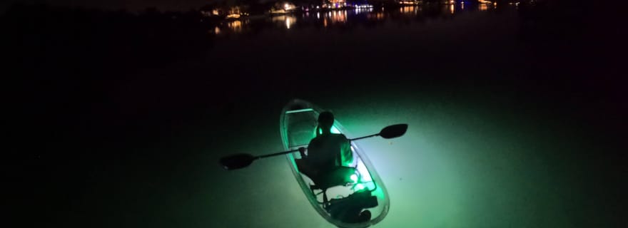 Visite de nuit de Longboat Key en kayak transparent à LED
