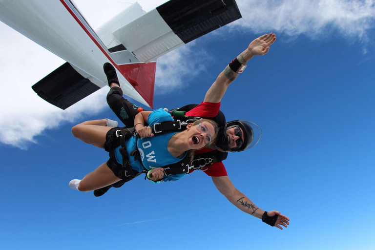 City of Side: SkyDive on Mediterranean Sea by Pilot