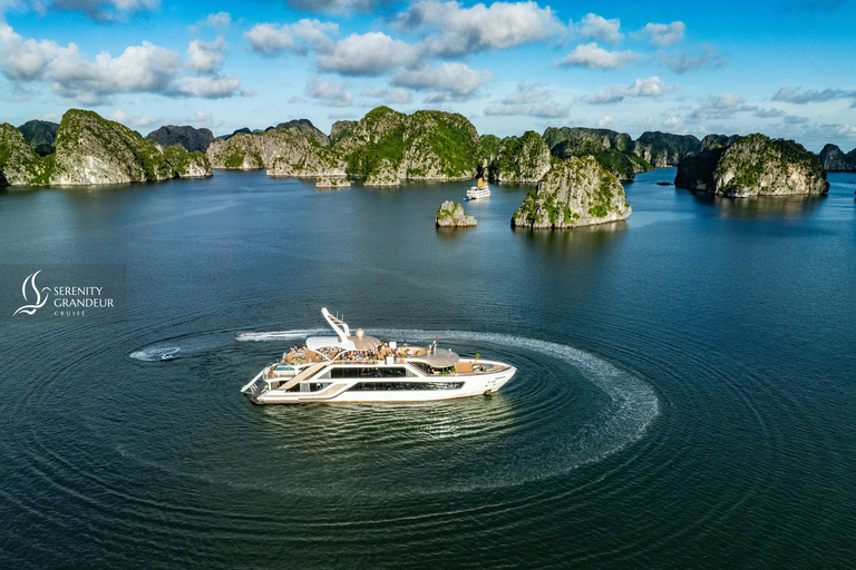 河内/卡巴兰哈湾游轮 - 皮划艇、按摩浴缸、滑水道河内/吉婆兰哈湾游船之旅：皮划艇、按摩浴缸、滑水道
