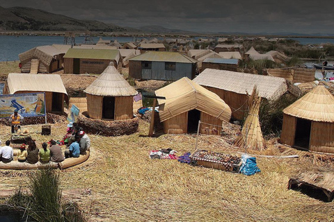 Desde Puno: Isla de los Uros - Amantani - Taquile