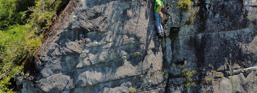 Visite privée d'escalade sportive sur rocher