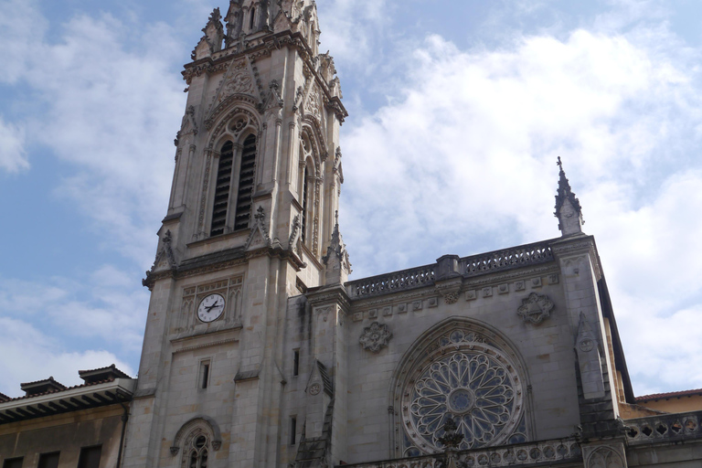 Bilbao: Old Town and Modern City Guided Walking Tour