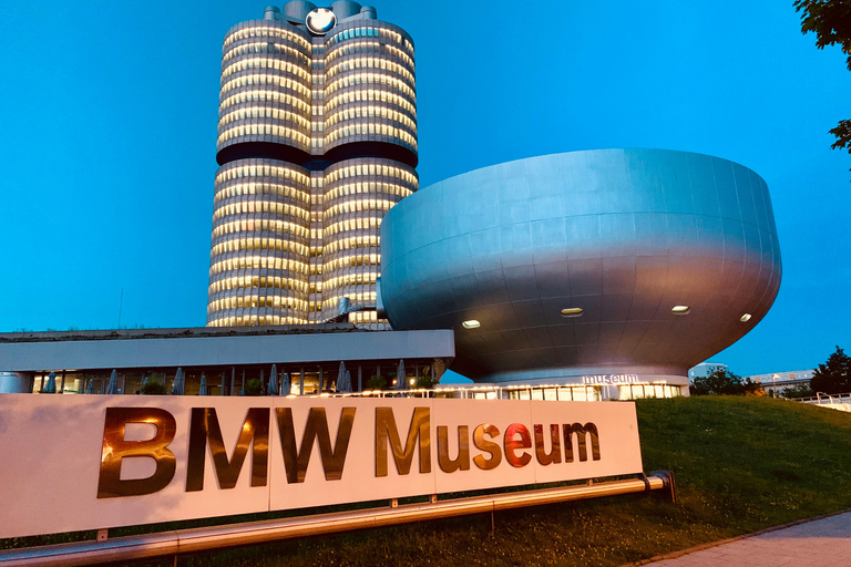 München: BMW Museum och BMW Welt – privat guidad turMünchen: BMW Museum &amp; BMW Welt privat guidad tur