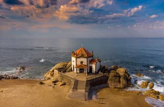 Porto: Aveiro, Bootsfahrt, Costa Nova & Capela da Pedra (ganztägig)