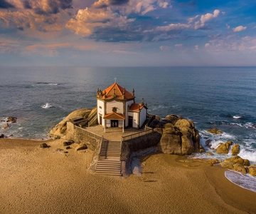 Porto:Aveiro, Cruise, Costa Nova & Capelha da Pedra Full Day