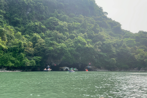 2-tägige Ha Long Bay Island Cruise Tour mit einem 3-Sterne-Kreuzfahrtschiff