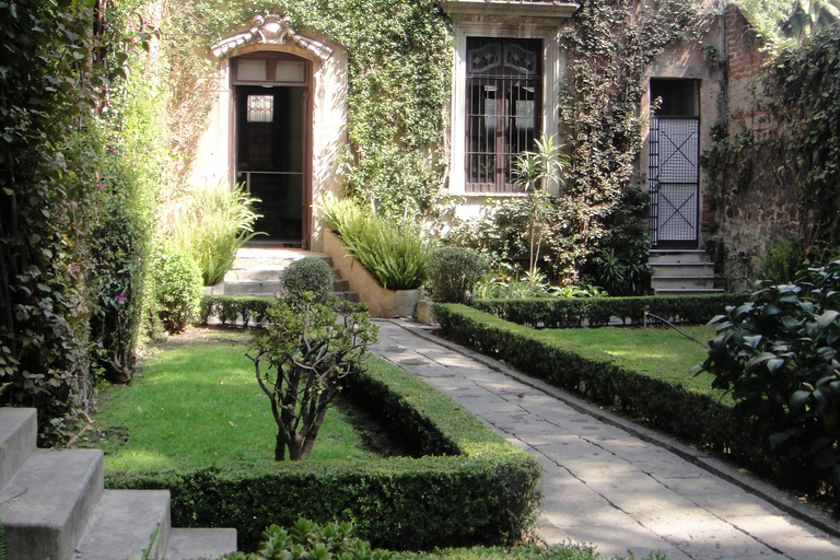 Mexico City: León Trotsky House Museum Tour in Coyoacán with a Professor Mexico City: Tour of the León Trotsky House Museum in Coyoacán with a Professor