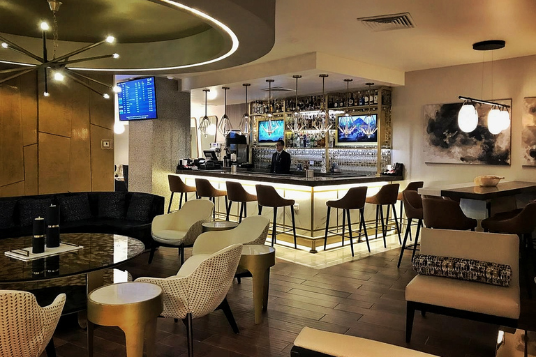 Cancun:International Airport VIP Lounge Access by DragonPass T2 International Departure: VIP lounge by MERA