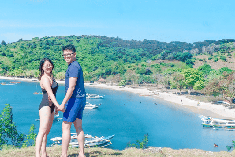 Excursión privada de un día a la playa Pink Beach y las islas Gili del sureste.Excursión privada de un día a Pink Beach y las islas Gili del sudeste