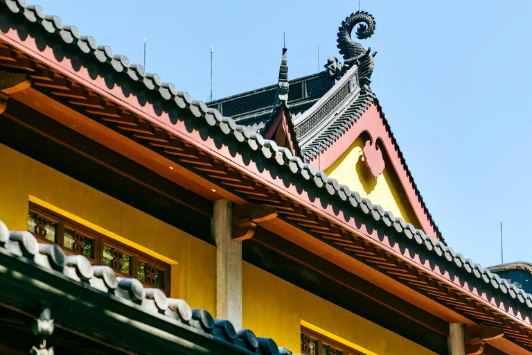 Hangzhou:Recorrido panorámico por Feilai Feng con antiguas tallas de piedra