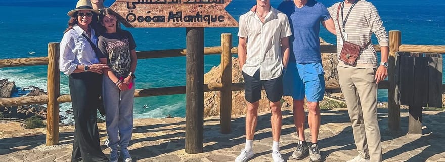 Depuis Marbella : Excursion à Tanger avec ferry, chameau et souks