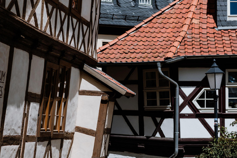 Wernigerode: Daily city tour "1000 steps around the town hall"