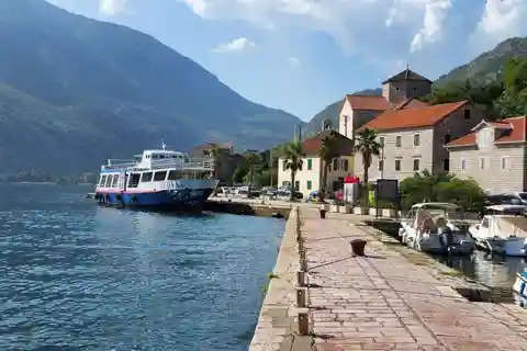 Cueva Azul, Islas, Kotor, Herceg Novi: Excursión en barco desde Budva
