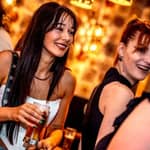 Il Pub Crawl di Atene con ingresso VIP al club