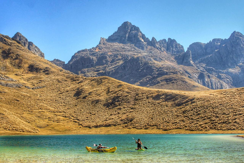 Ayacucho: Avventura nella laguna di Verdeqocha - Privato