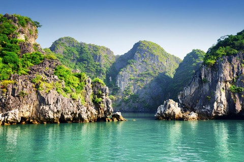 Luxury Halong 2-Day 5 Star Cruise: Balcony, Bathtub Room Junior Suite with private balcony - 1st floor