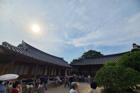 Au départ de Busan : visite du patrimoine UNESCO de Gyeongju avec vue nocturneGyeongju : départ de Busan pour une visite guidée du patrimoine de l&#039;UNESCO avec vue nocturne