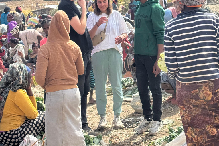 Addis Ababa: Wenchi Crater Lake Tour with Local Market