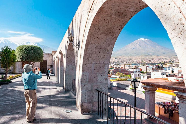 Walking tour through Arequipa's Historic Center