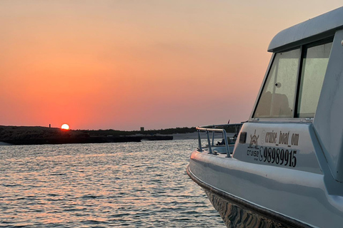 Muscat: Private Sunset Cruise with Refreshments