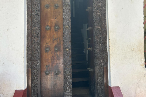 Mombasa City Highlights & Authentic Mijikenda Village Culture & Traditions