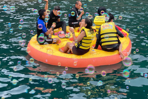 Nha Trang: Passeio de barco, mergulho com snorkel, festa de barco e almoço com churrascoNha Trang: Passeio pelas ilhas, mergulho com snorkel e festa flutuante