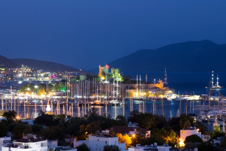 Bodrum: Private Sunset Boat Tour with Dinner Bodrum: Private Sunset Boat Trip with Optional Dinner