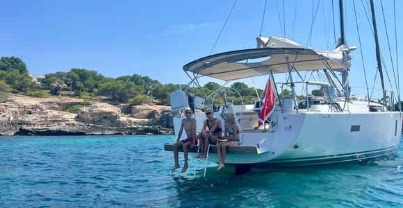 Mallorca: Segeltour mit Getränken und Tapas
