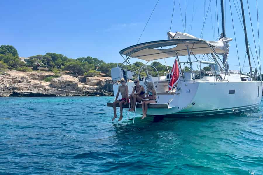 Mallorca: Segeltörn mit Drinks, Tapas & Schwimmen!. Foto: GetYourGuide